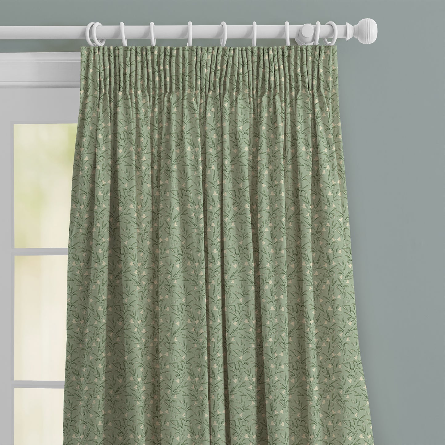 Bell Meadow 140M Fabric Metre Verdure