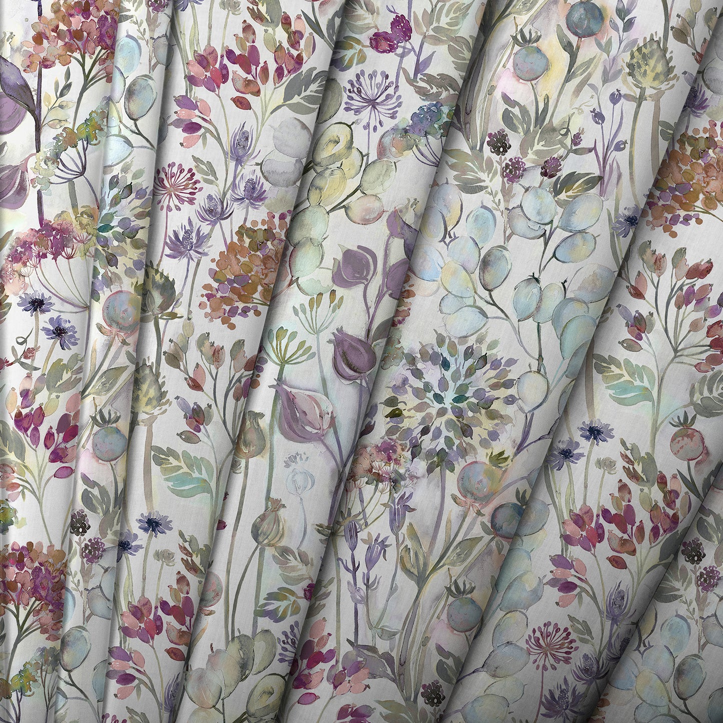 Country Hedgerow 145Cm Ann Fabric Metre - Bloom/Cream