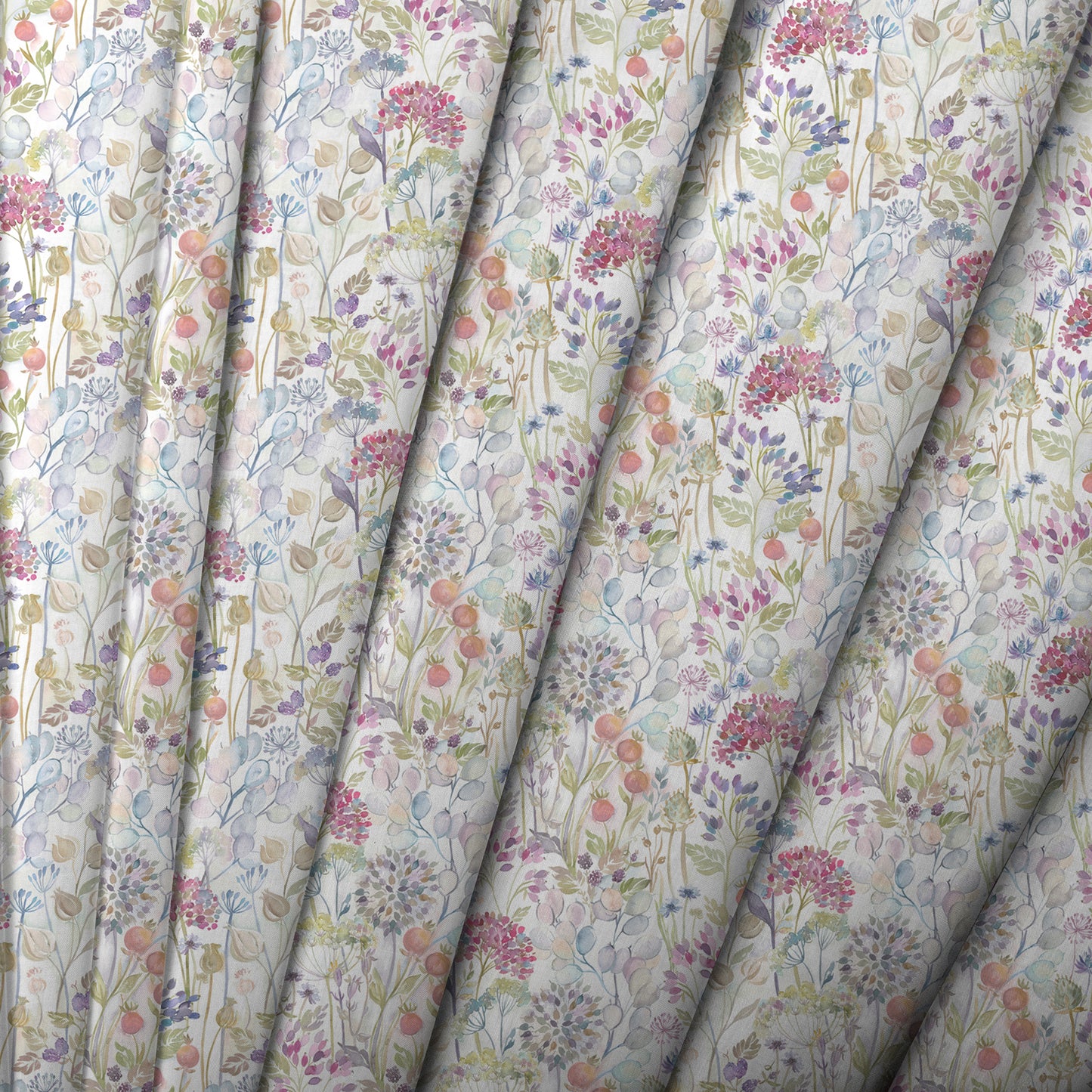 Country Hedgerow 145Cm Ann Fabric Metre - Mini Classic Cream