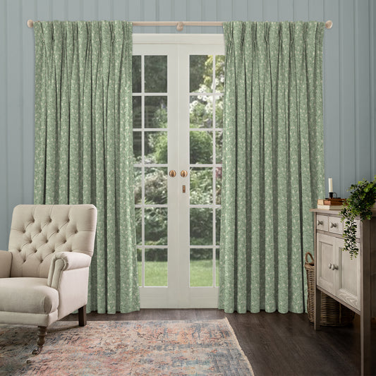 Bell Meadow 140M Fabric Metre Verdure