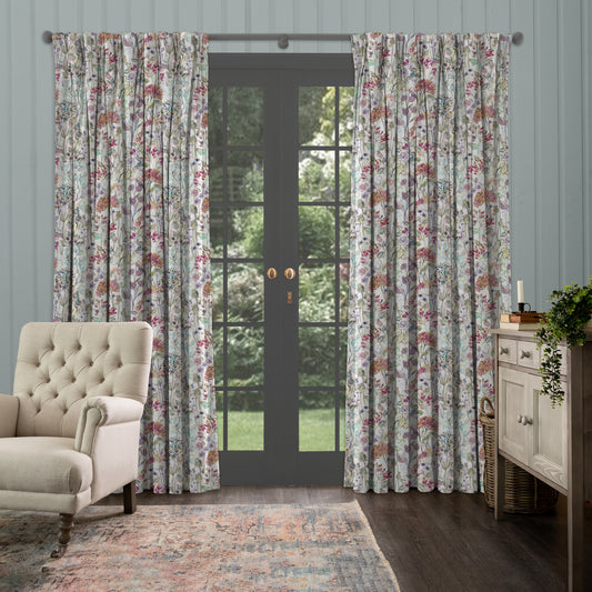 Country Hedgerow 145Cm Ann Fabric - Bloom/Cream Sample