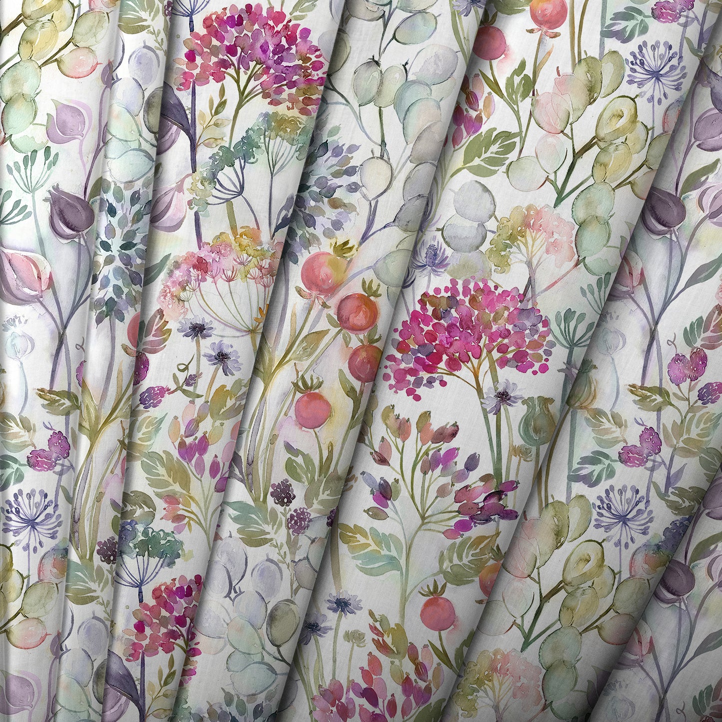 Country Hedgerow 145Cm Ann Fabric - Lotus/Cream Sample